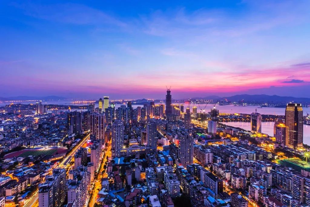 福建巷弄深处的隐秘花园,一家特色小店探秘之旅